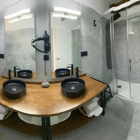 Rurales Calleabajo - 3 Estrellas *