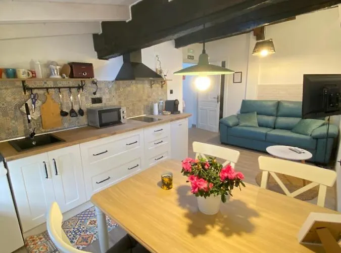 Rurales Calleabajo - 3 Estrellas